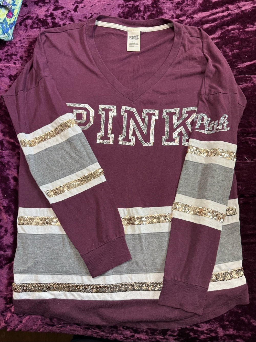 Vs/PINK. Shirt